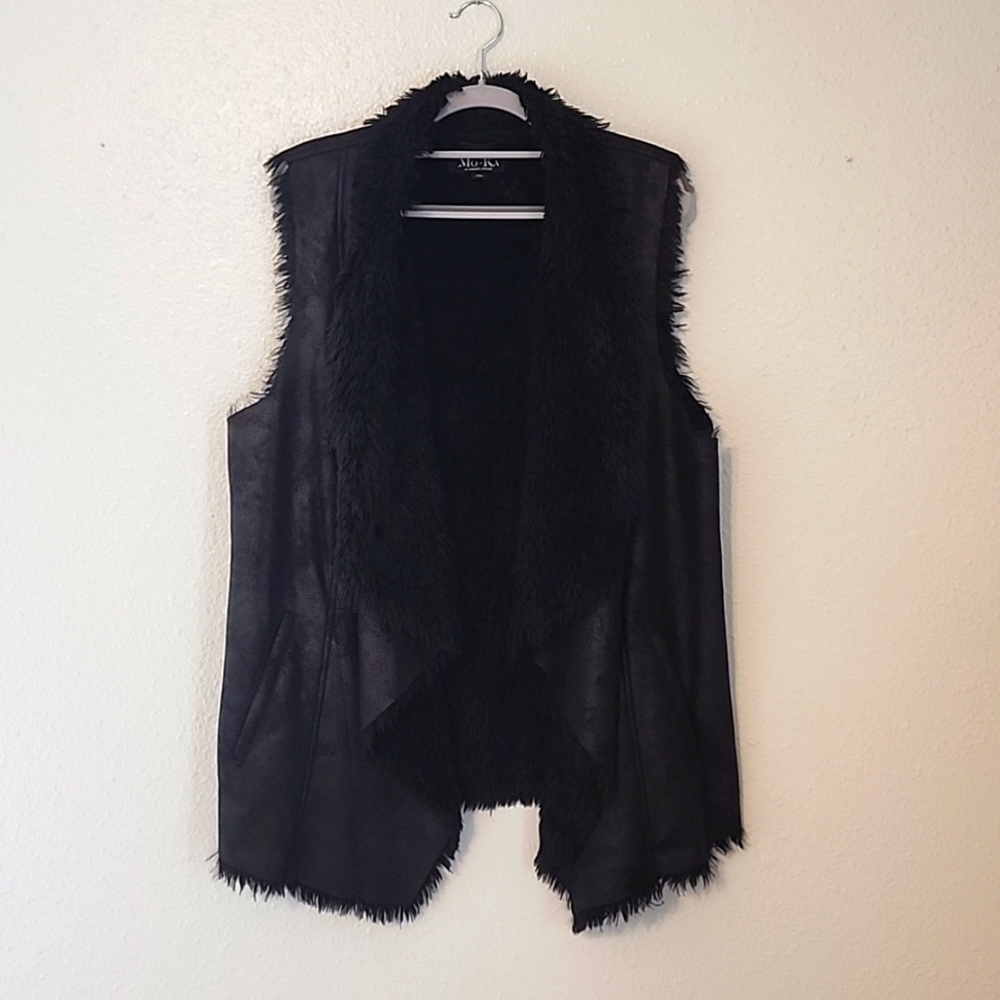 Mo-Ka Faux Shearling Vest in 2x, Black